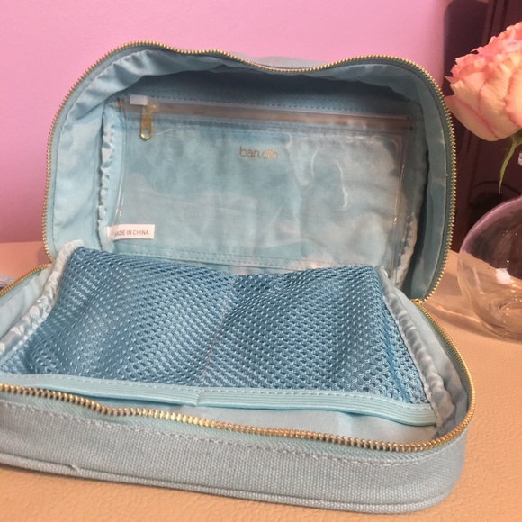 ban.do Makeup Nwt Band Getaway Toiletry Bag Poshmark
